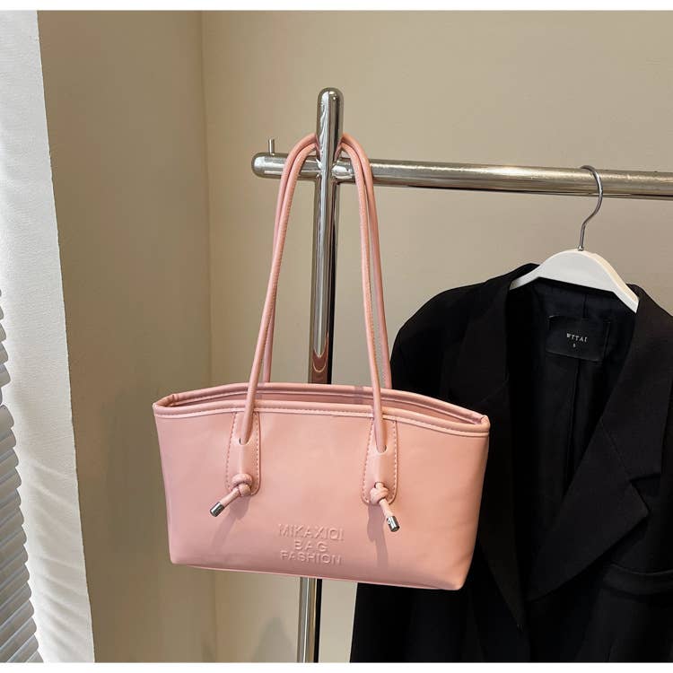 Fashionable versatile and simple underarm bag