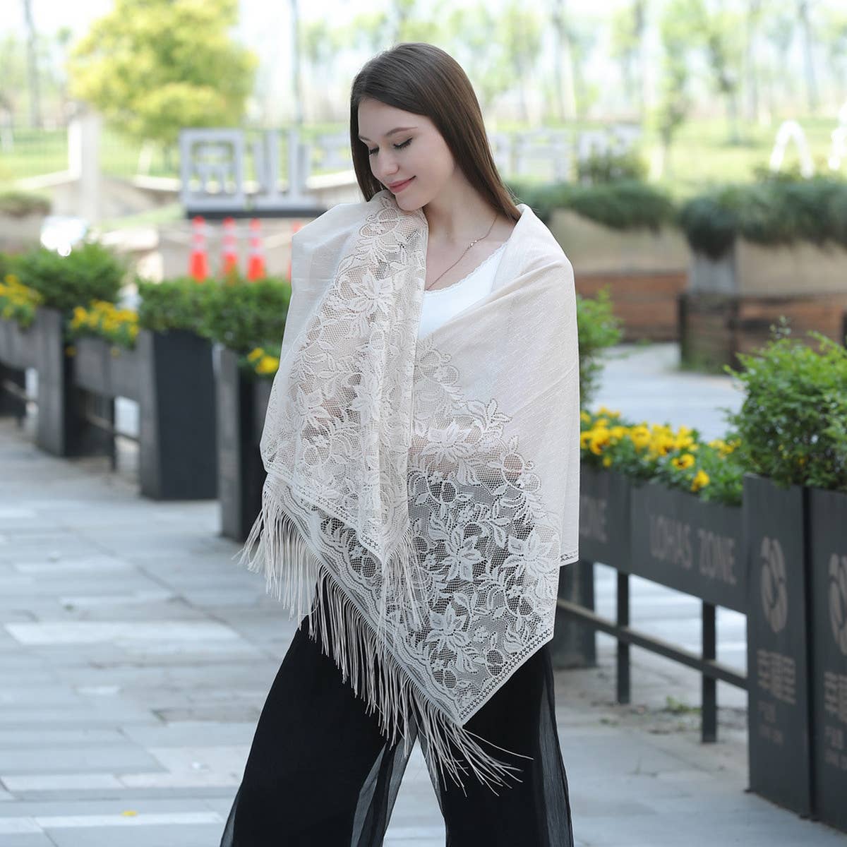 Lace Shawl for Women ? Evening & Casual Wrap
