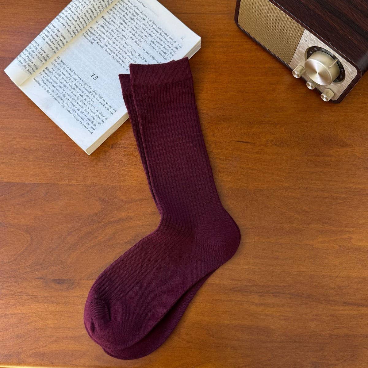 NEW COTTON VERTICAL STRIPED BONELESS PILE SOCKS