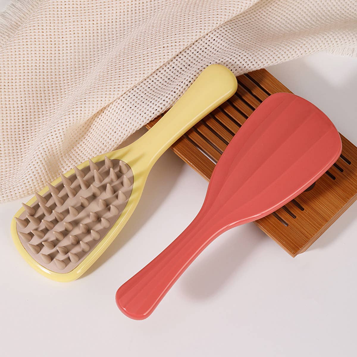 NEW GINKGO LEAF MASSAGER COMB