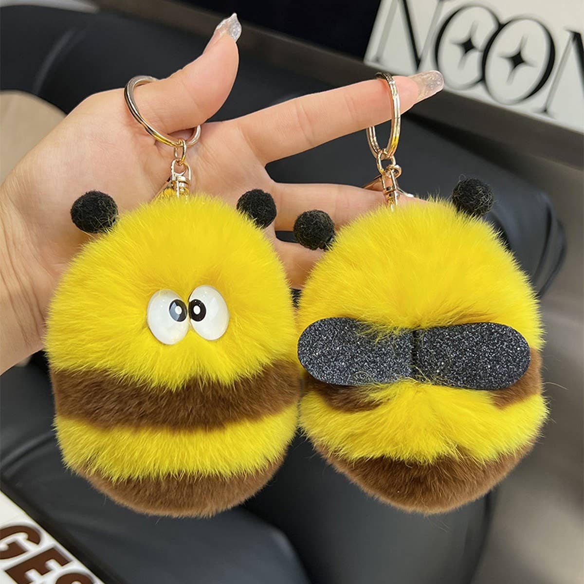 CUTE PLUSH BEE CAR KEYCHAIN BAG PENDANT GIFT