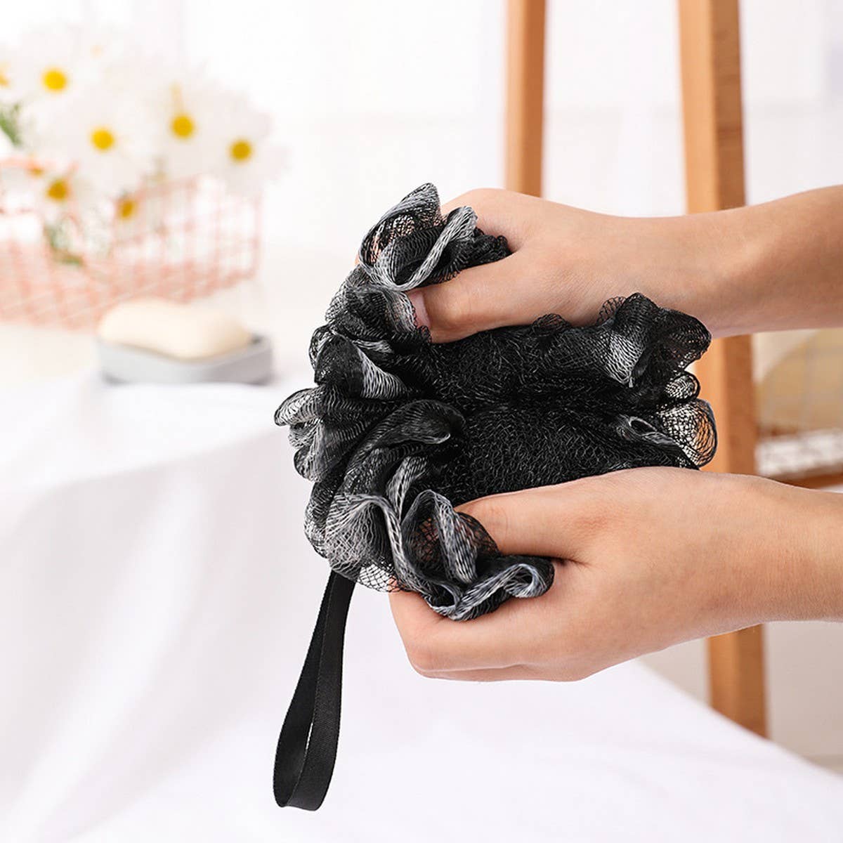 BATH POUF50G BAMBOO CHARCOAL BLACK BATH BALL_CWMM3362