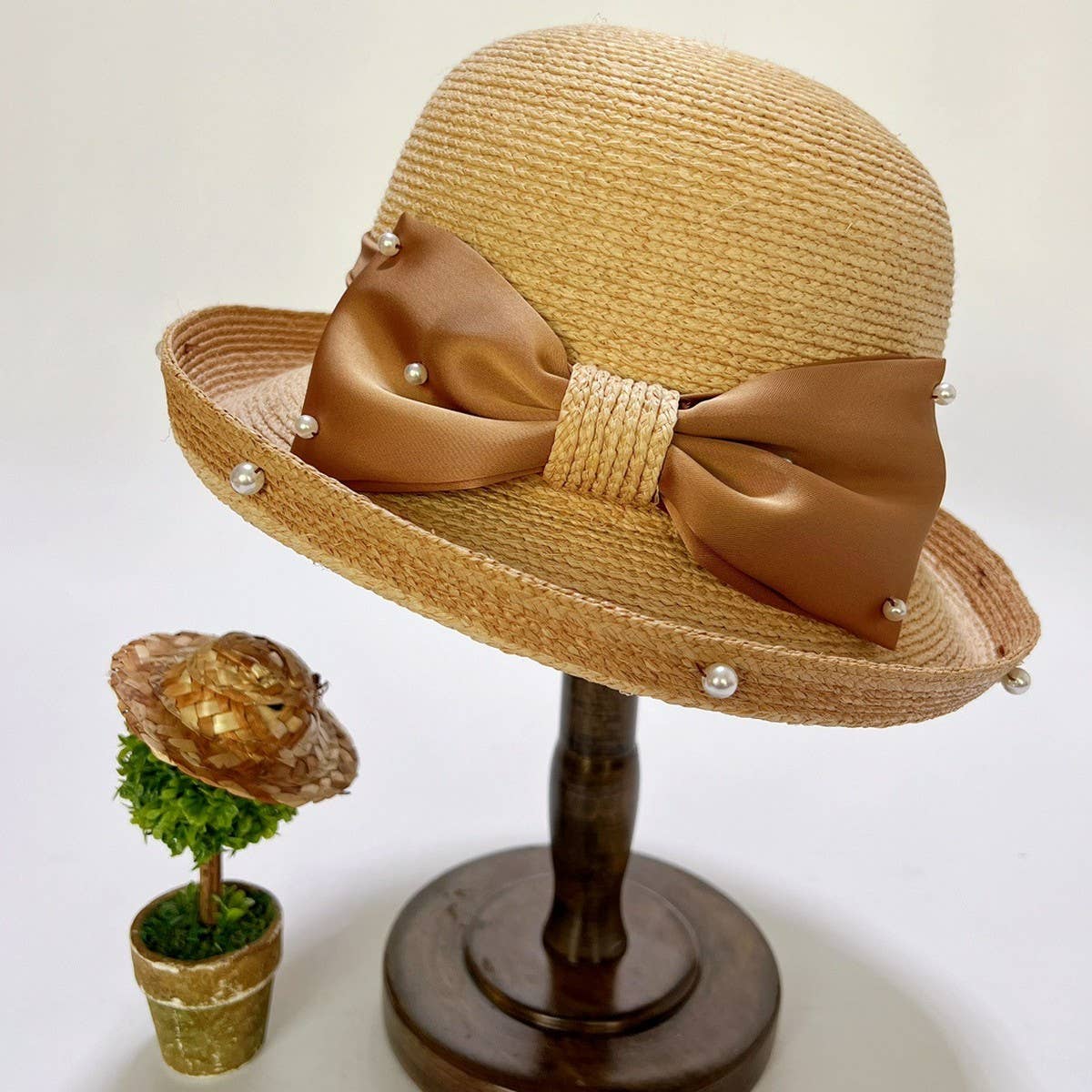 Stylish and fashionable sun protection straw hat_CWAH3591