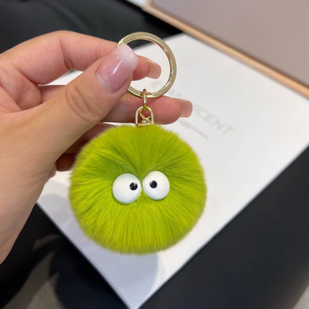 CUTE LITTLE FUR BALL CAR KEYCHAIN BAG PENDANT GIFT