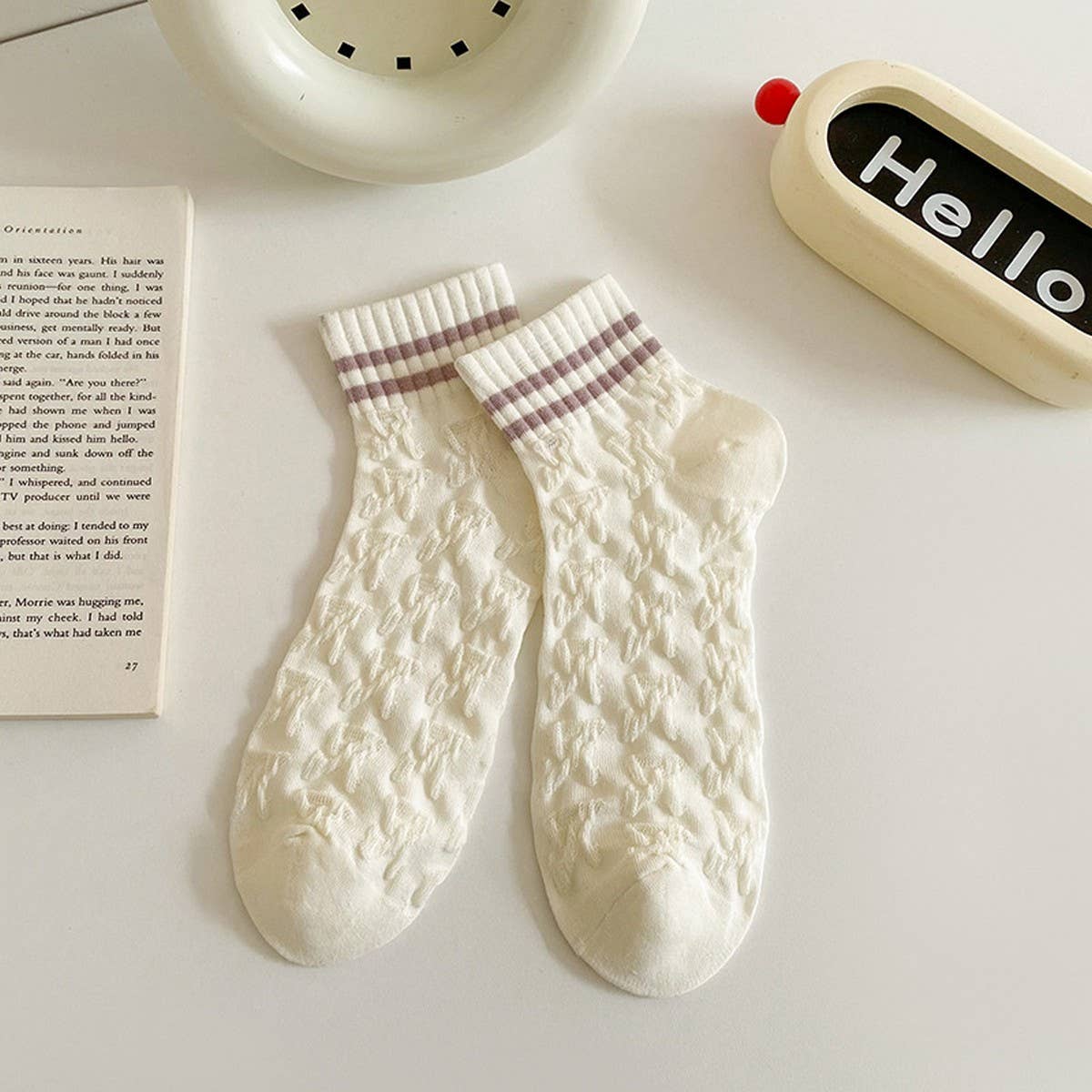 CWMS2499_SPRING AND SUMMER TARO PURPLE DIAMOND SOCKS