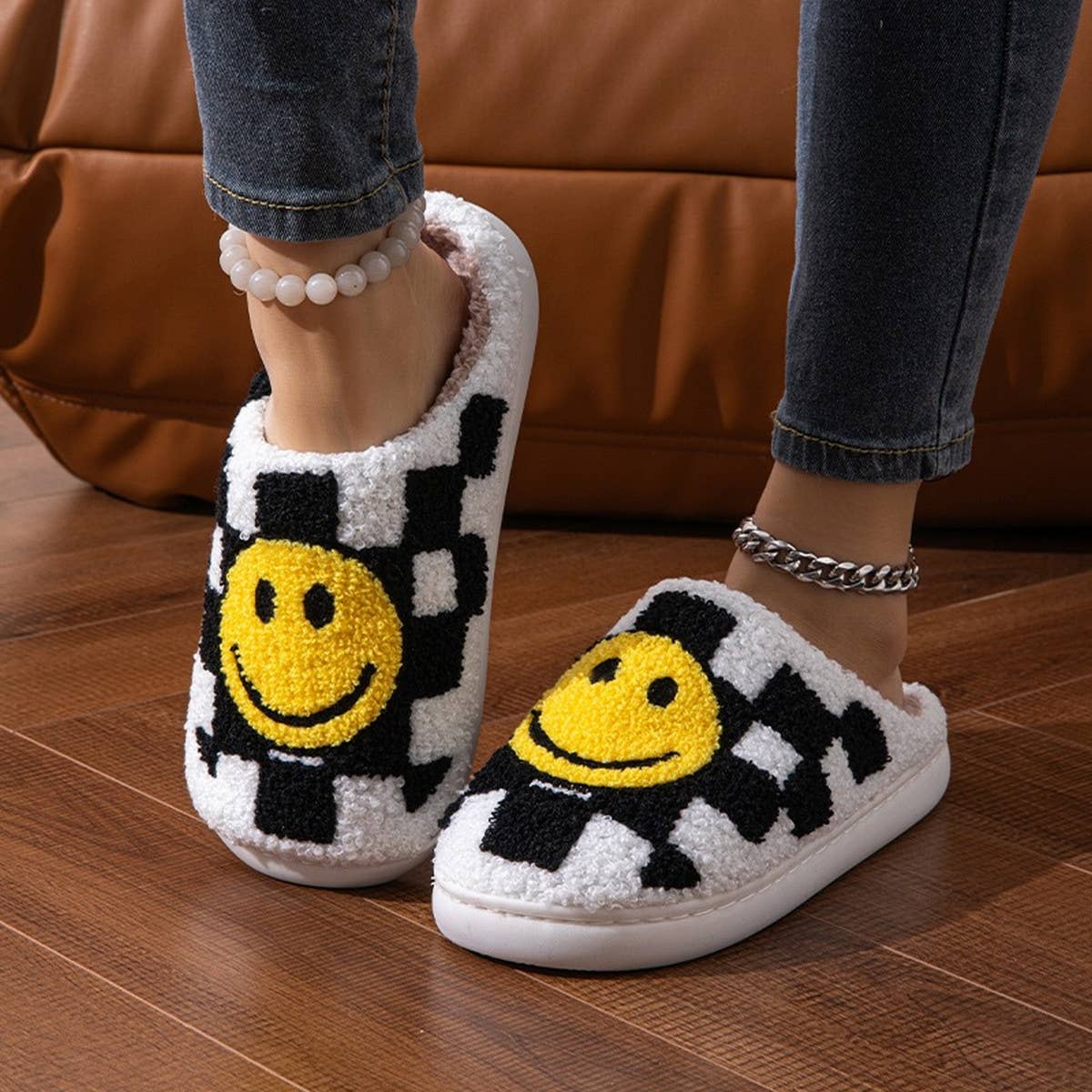 HOME CHECKERBOARD SMILEY FACE COTTON SLIPPERS