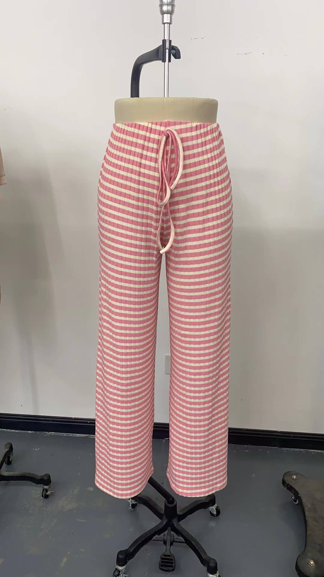 STRIPED RUBBER STRING COTTON STRAIGHT LEG PANTS