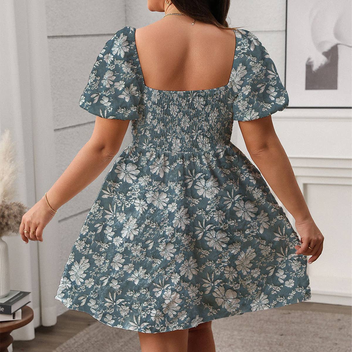 New French Square Neck Slim Puff Skirt White Dress