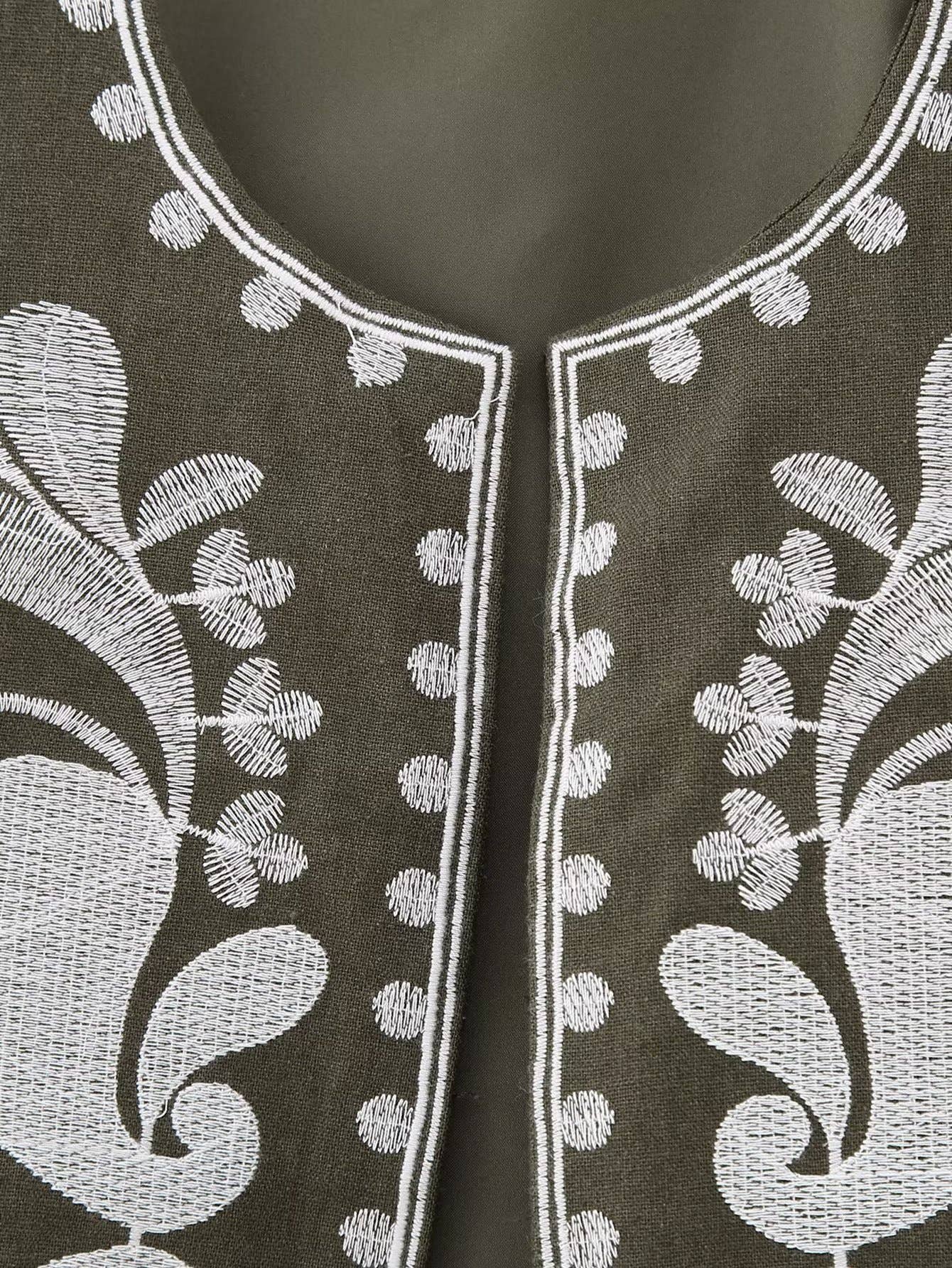 Sleeveless ethnic-style embroidered vest