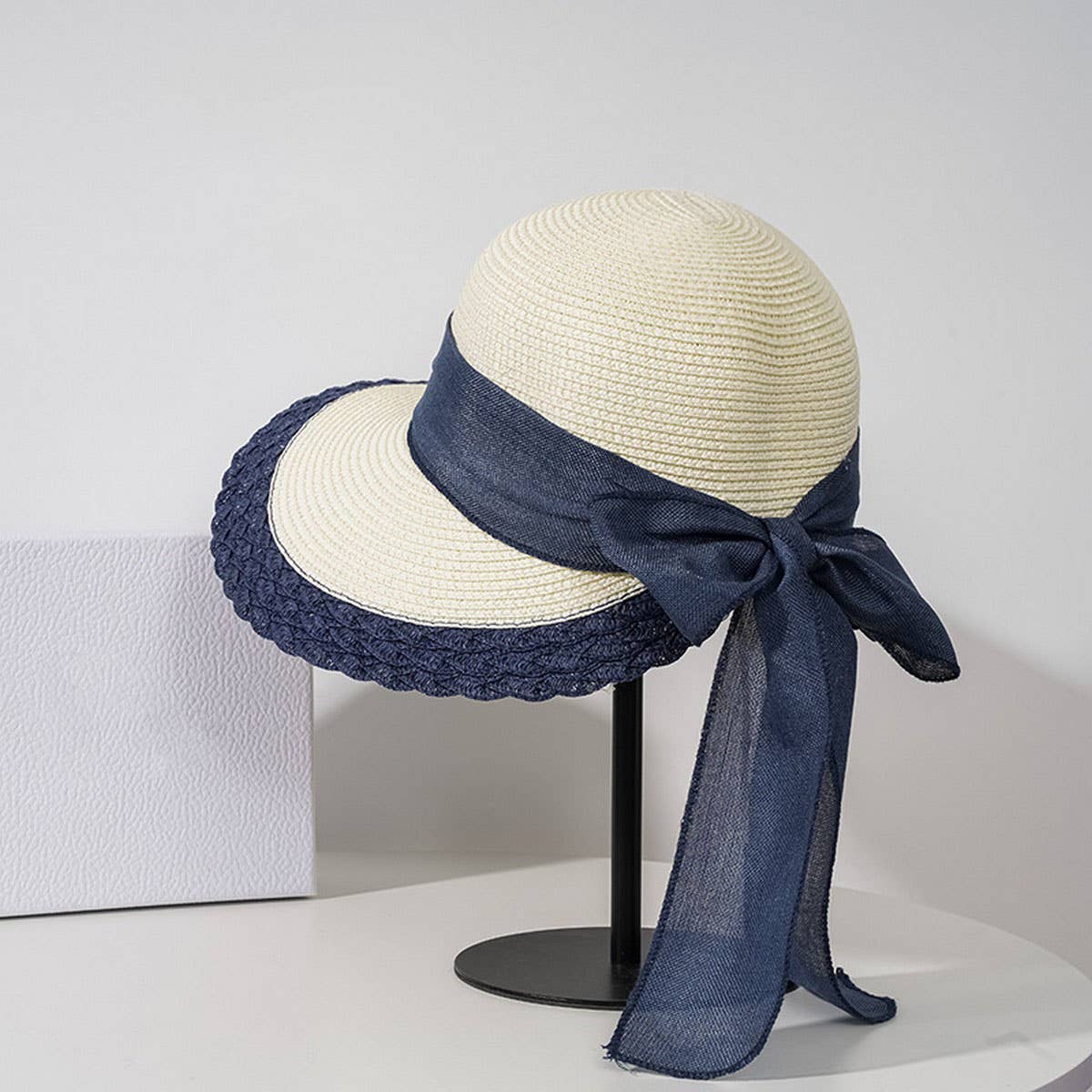 Large Brim Outdoor Fashion Bow Straw Hat_CWAH3408