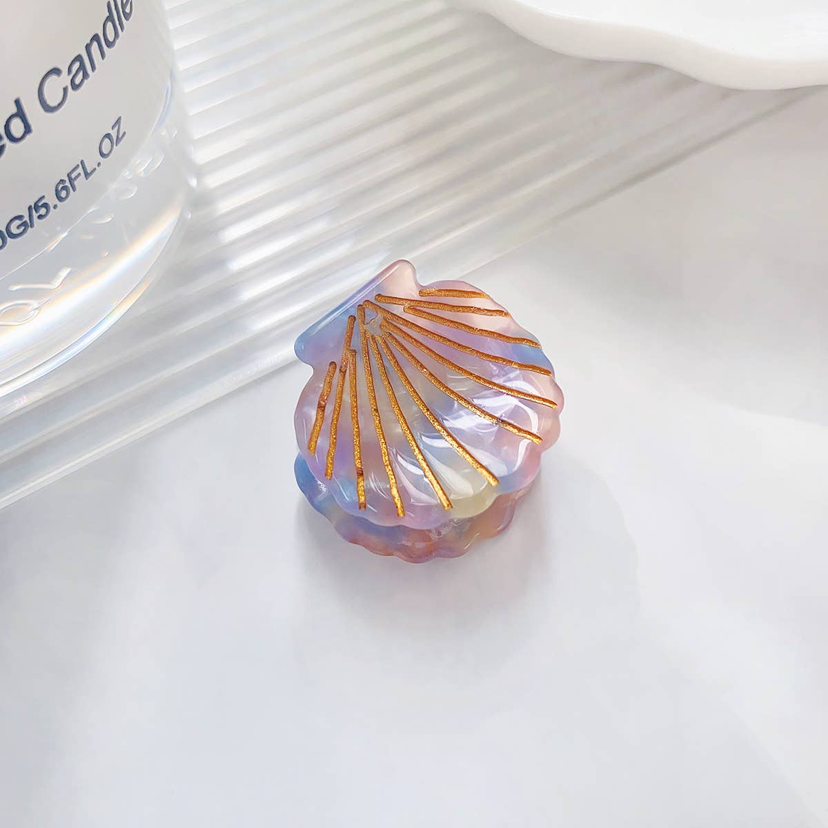 Cute mini gradient color shell acetic acid gripper