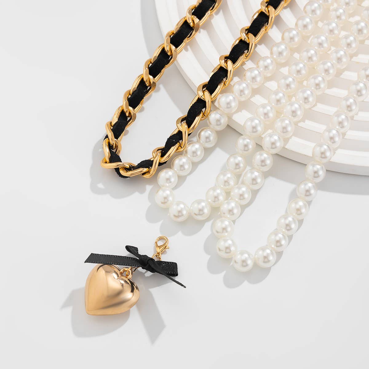 HIGH-END FASHION PEARL RIBBON BEADED NECKLACE