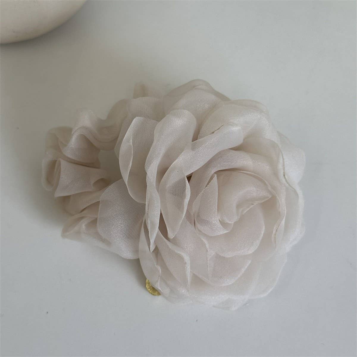 GENTLE AND PURE STYLE MESH ROSE HAIRBAND