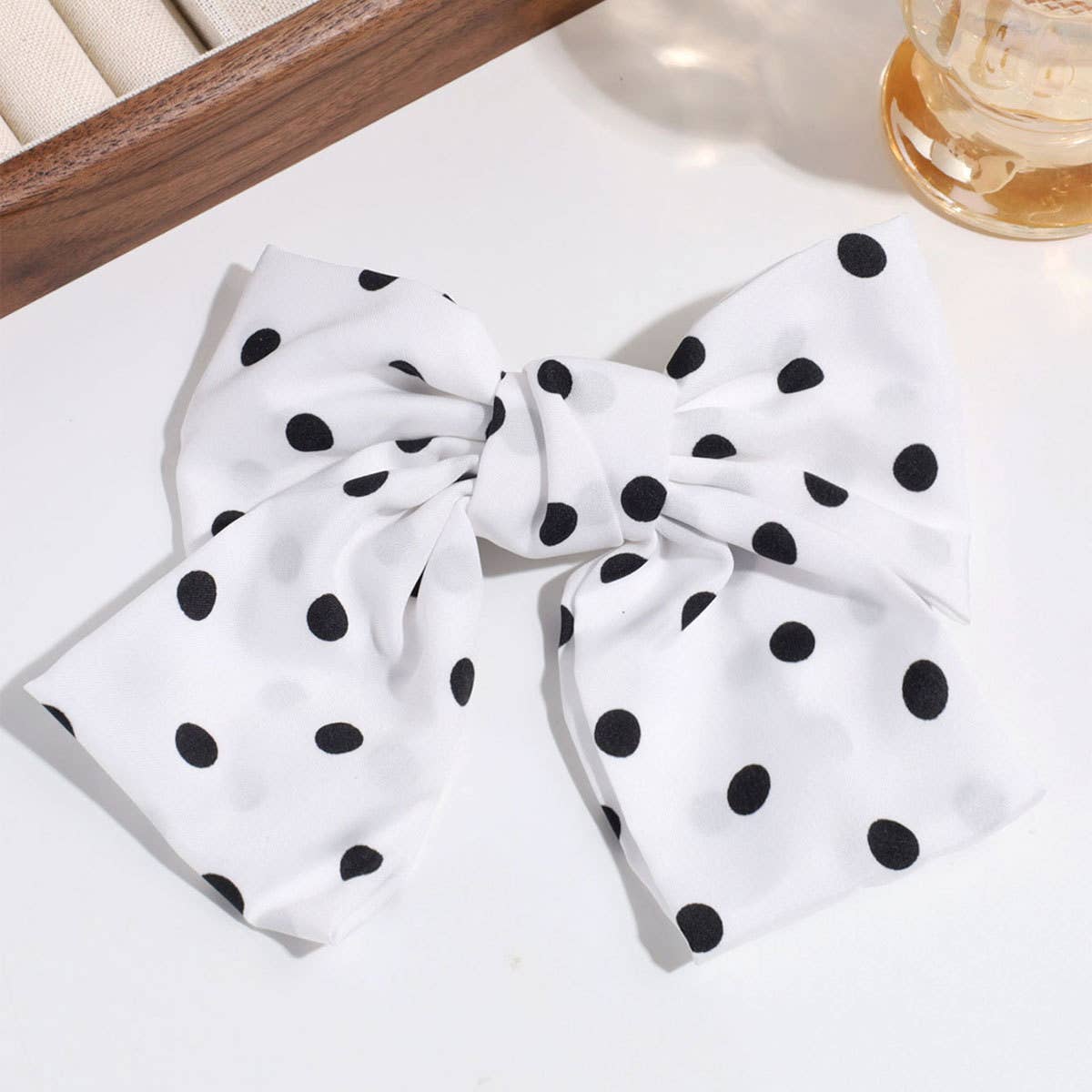 SIMPLE AND ELEGANT FLOWER DOT BOW CLIP