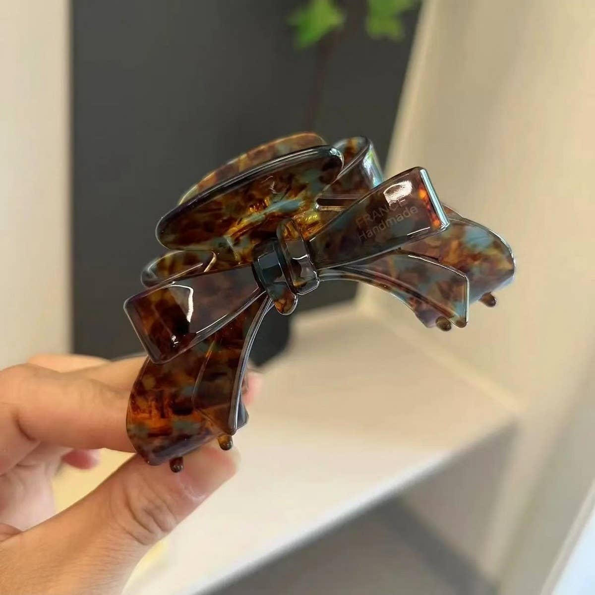 French Arch Hair Claw Bow Acetate Clip