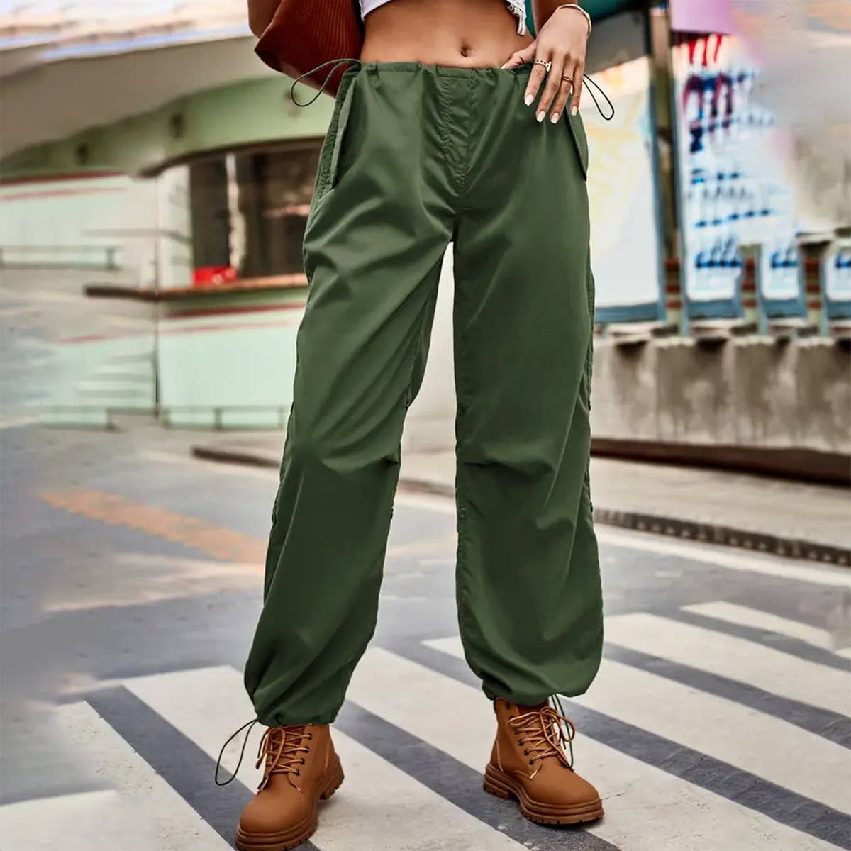 LOOSE ELASTICATED WAIST CARGO PANT_CWBLP0544