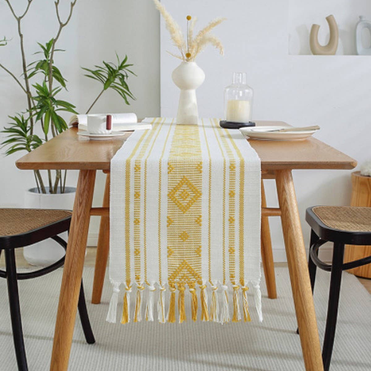 GEOMETRIC TASSEL HOLIDAY TABLE RUNNER