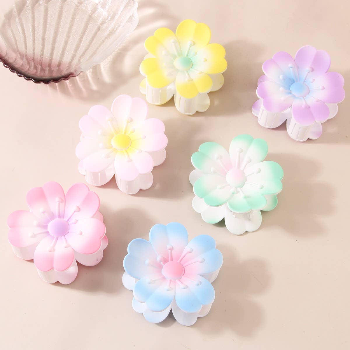 Flower Gradient Heart Petal Hair Claw Clips