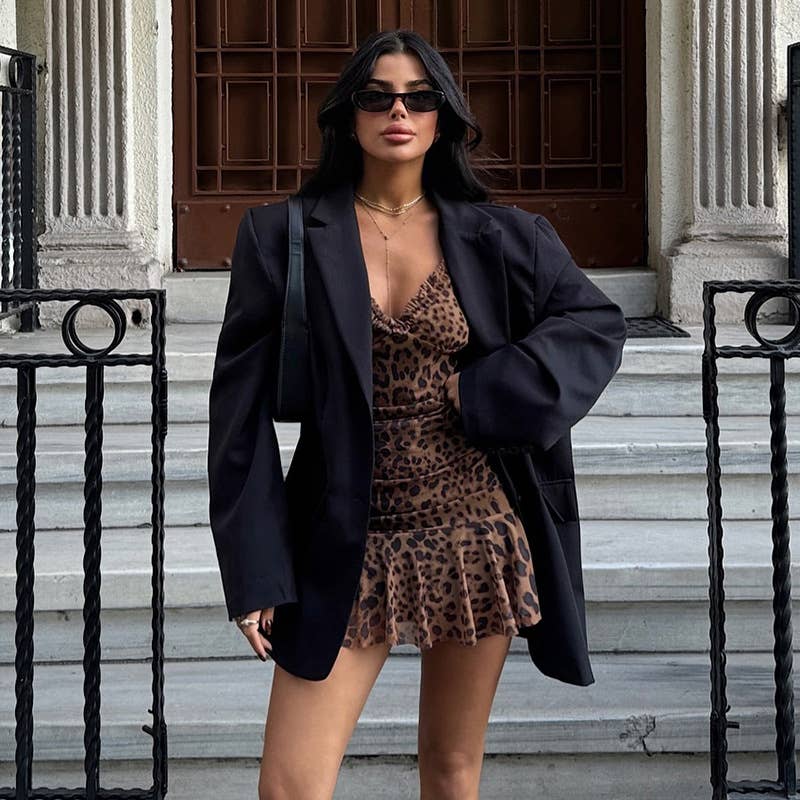 Leopard print sleeveless slim-fit V-neck dress