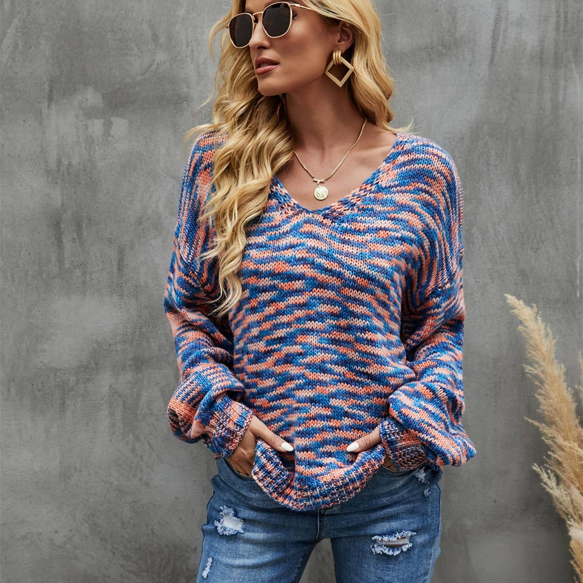 Long sleeve knit V-neck sweater pullover