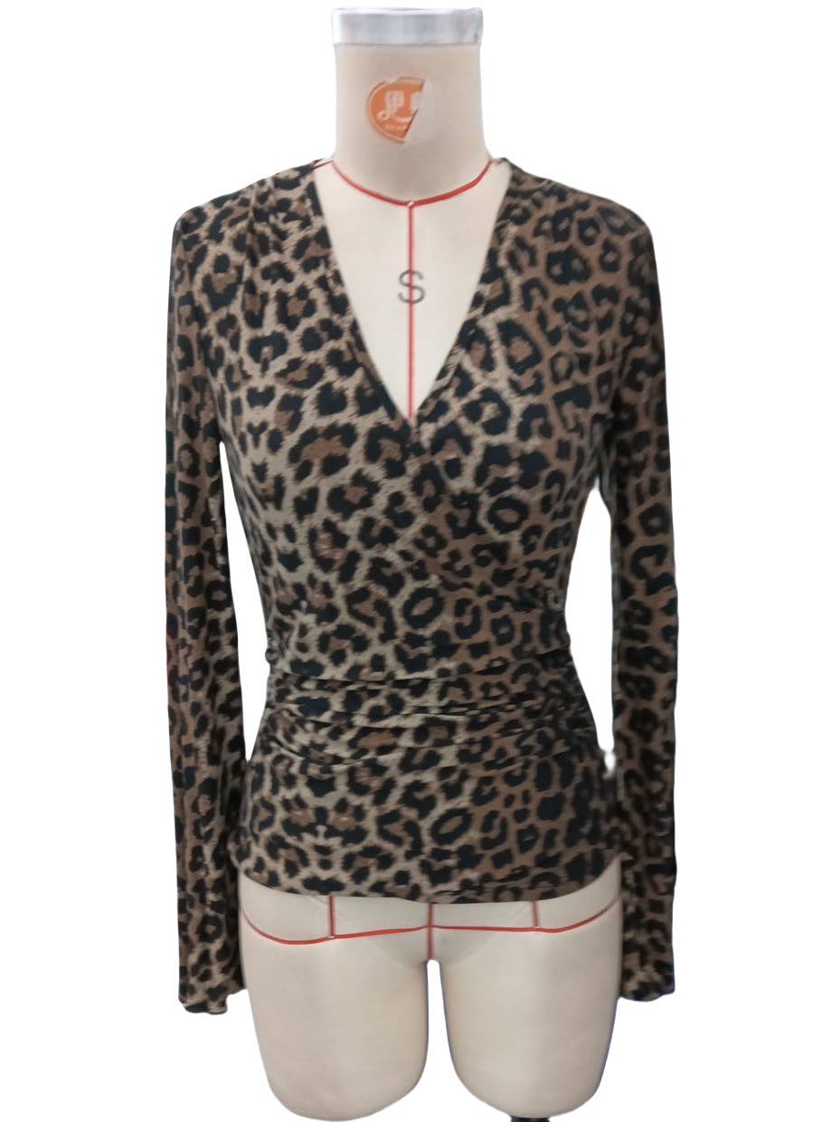 Leopard print V-neck flared sleeve fitted Top