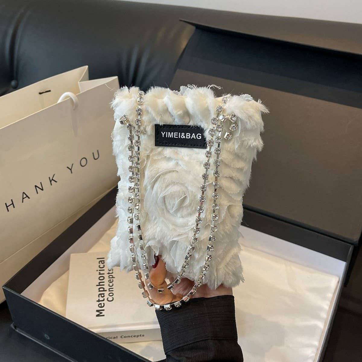 WINTER RHINESTONE 3D FLOWER HAND-HELD PLUSH BAG_CWAB4008