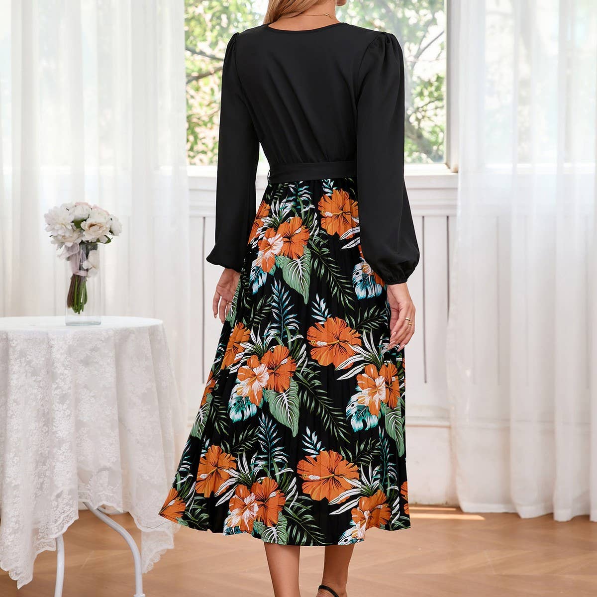 V-neck print long-sleeved pleated dress