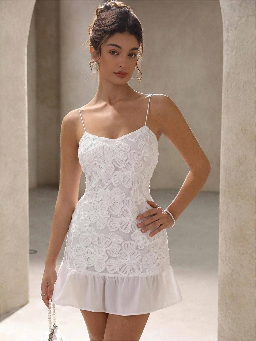 Texture 3D flower flounder hem short halter dress