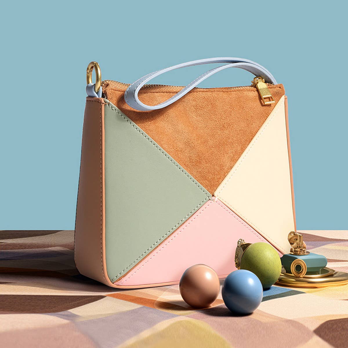 TURKISH STYLE FOLDING TRIANGLE SHOULDER BAG_CWAB1892