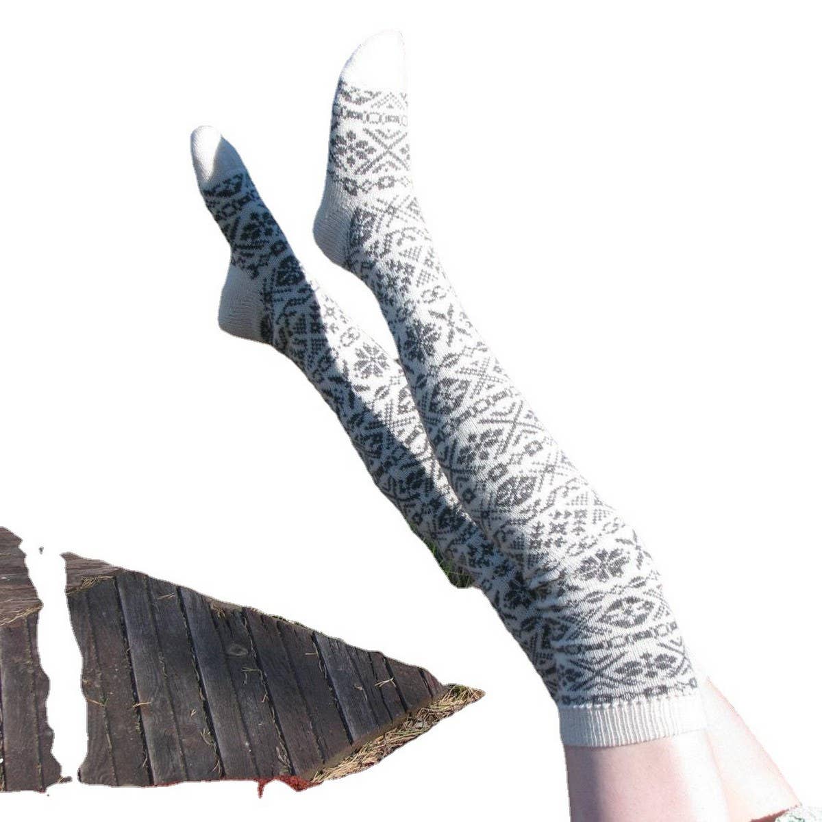 WOMEN'S CHRISTMAS SNOWFLAKE KNEE-HIGH SOCKS