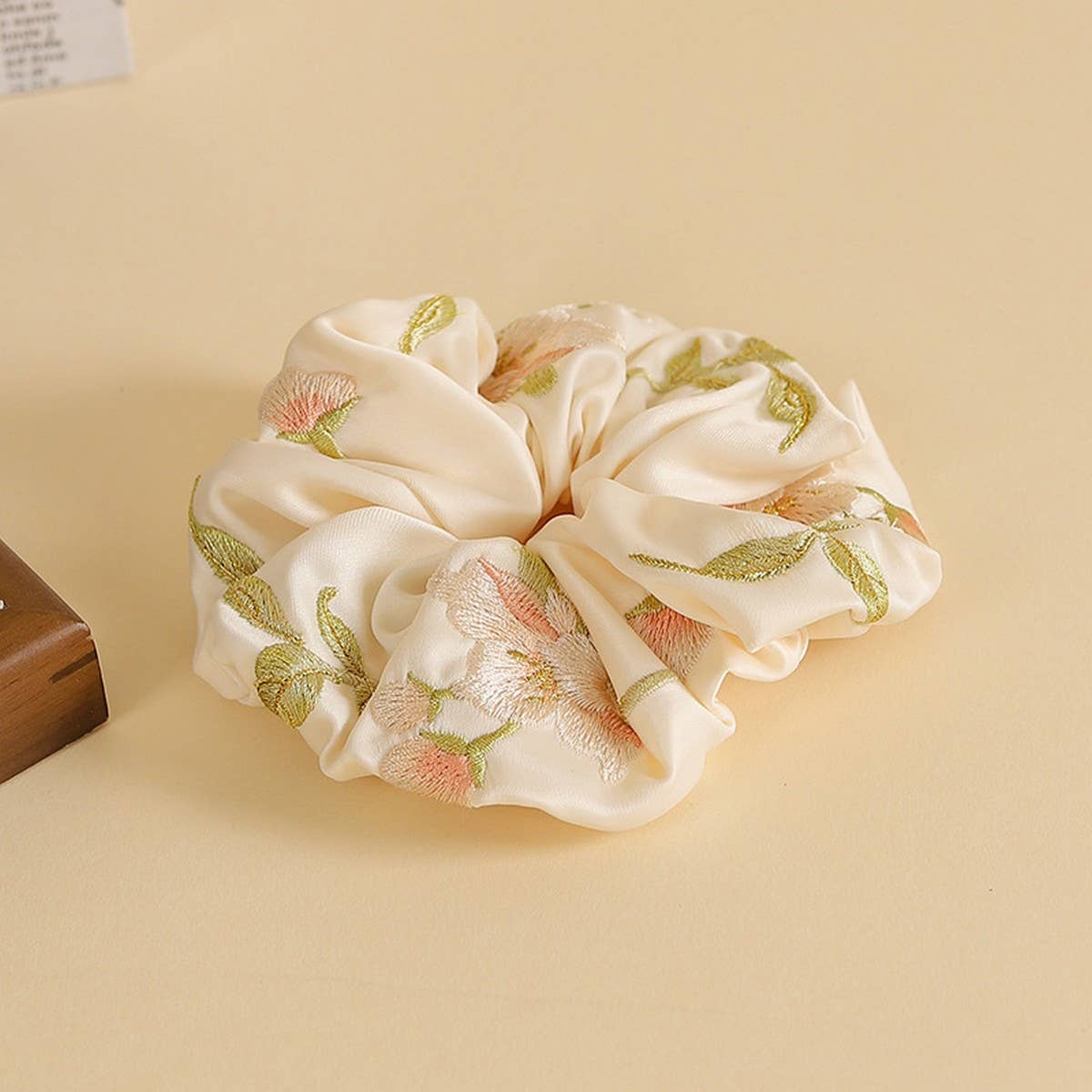 Cherry Blossom Embroidered Hair Tie for Hanfu_CWAHA5411