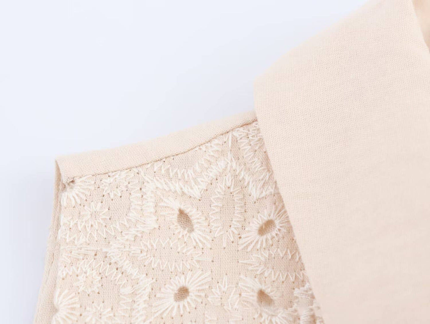 Lapel with hollow-out belt embroidery dress