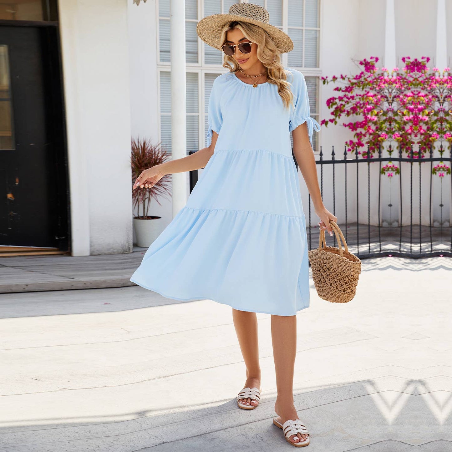 Solid color pleated short sleeve tie dress