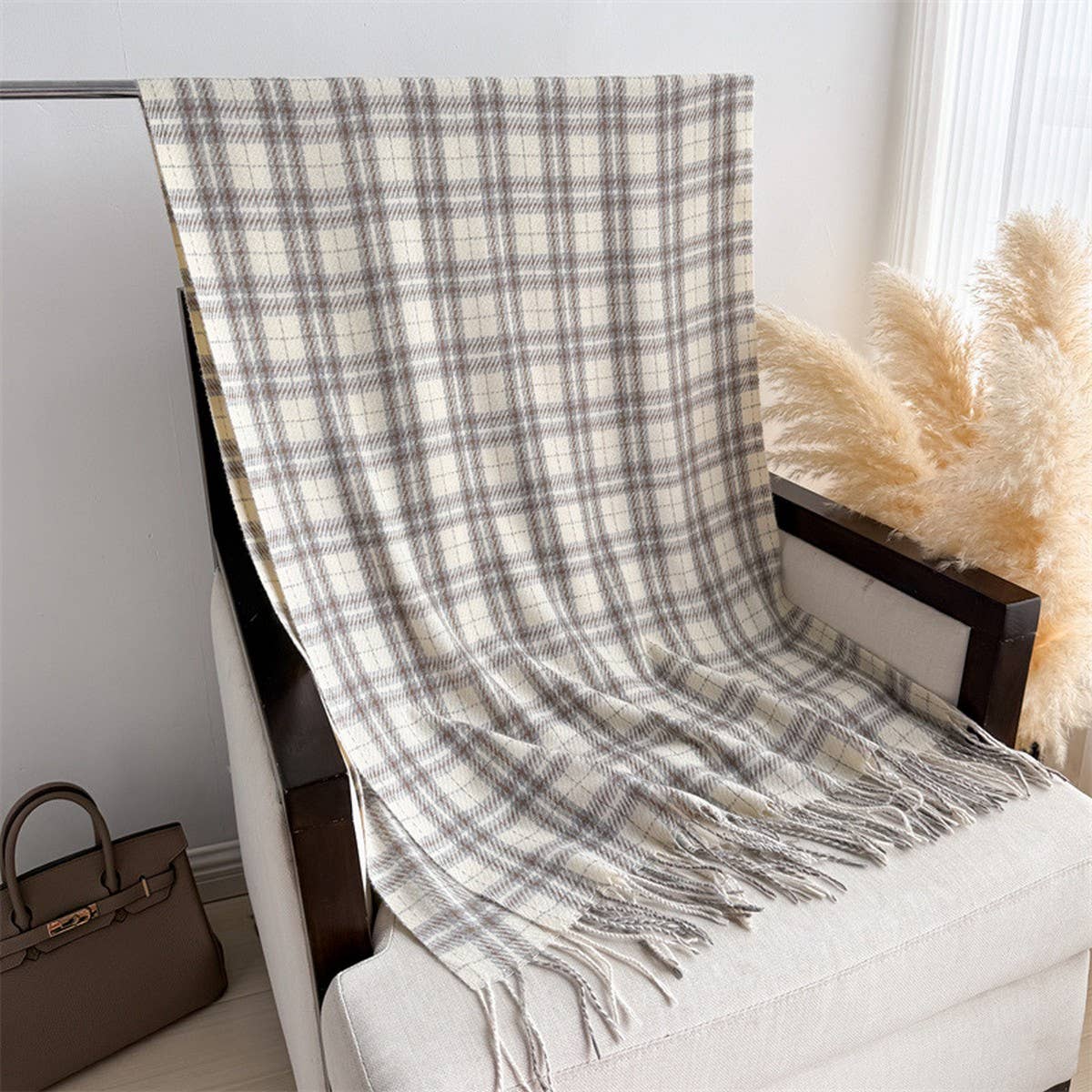 Elegant Plaid Tassel Scarf for Fall Winter