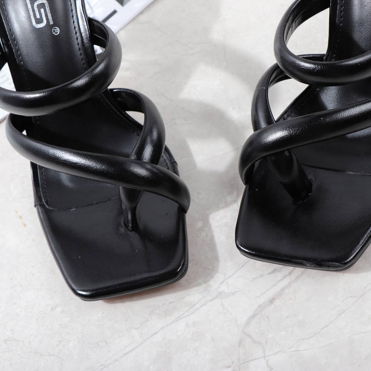 SOLID COLOR FLIP-UP SANDALS AND HIGH HEELS_CWSHS0565