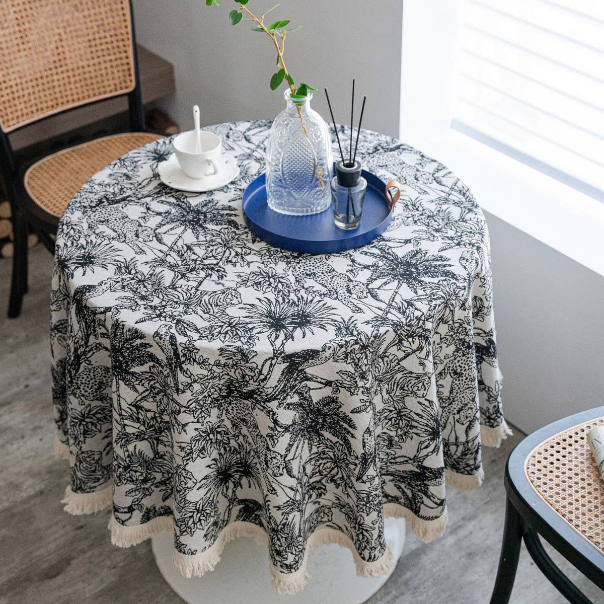 ROUND JACQUARD SUNFLOWER TABLECLOTH