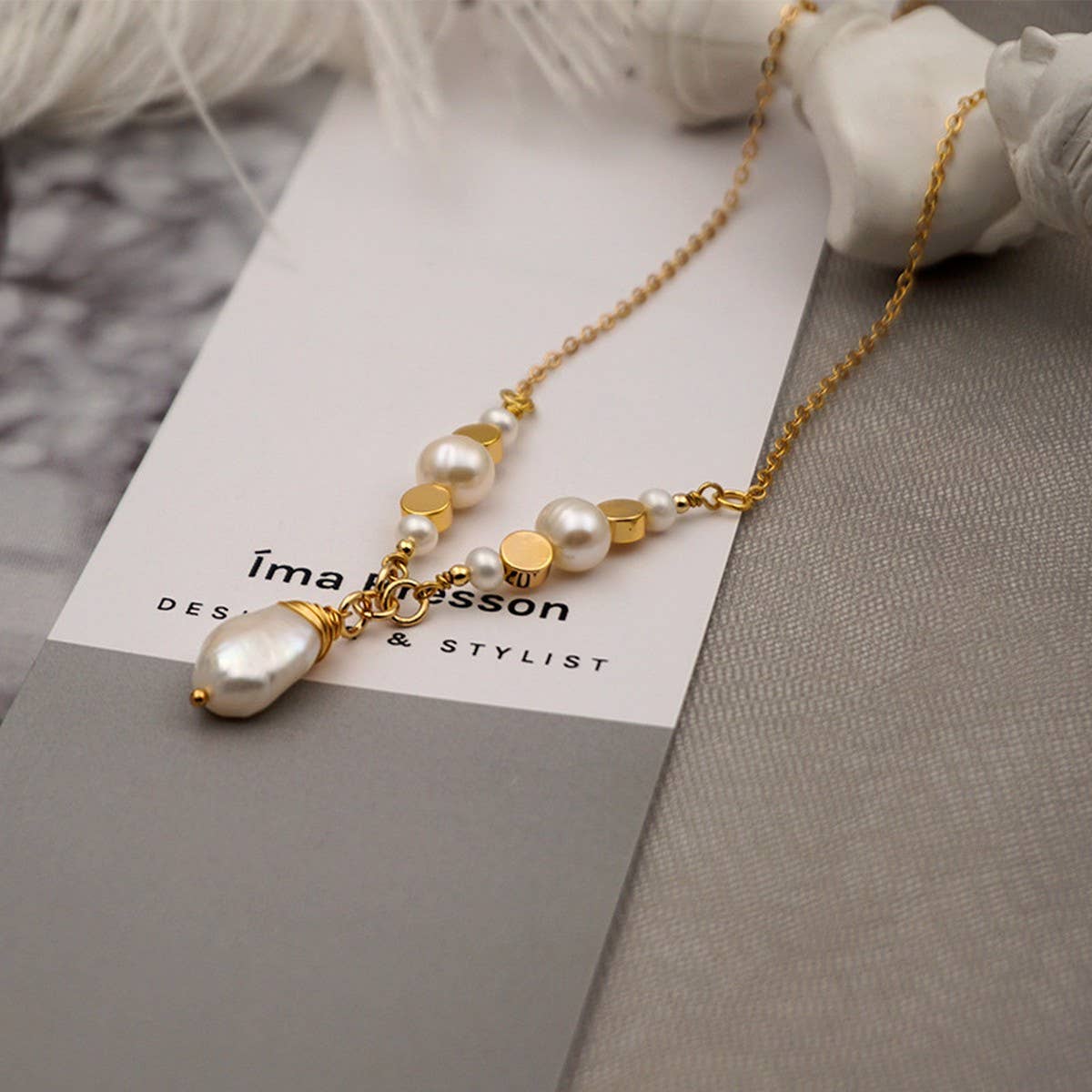LONG PEARL PENDANT FASHION SWEATER NECKLACE