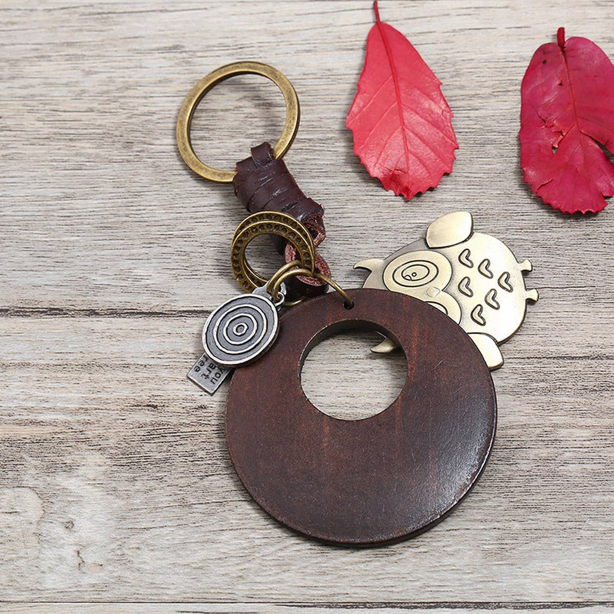 VINTAGE CREATIVE OWL PENDANT COWHIDE KEYCHAIN