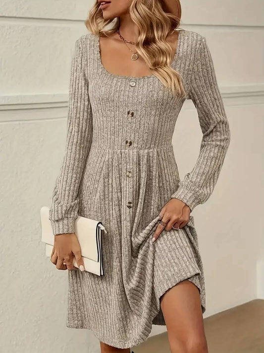 Long-sleeved square-neck solid-color dress