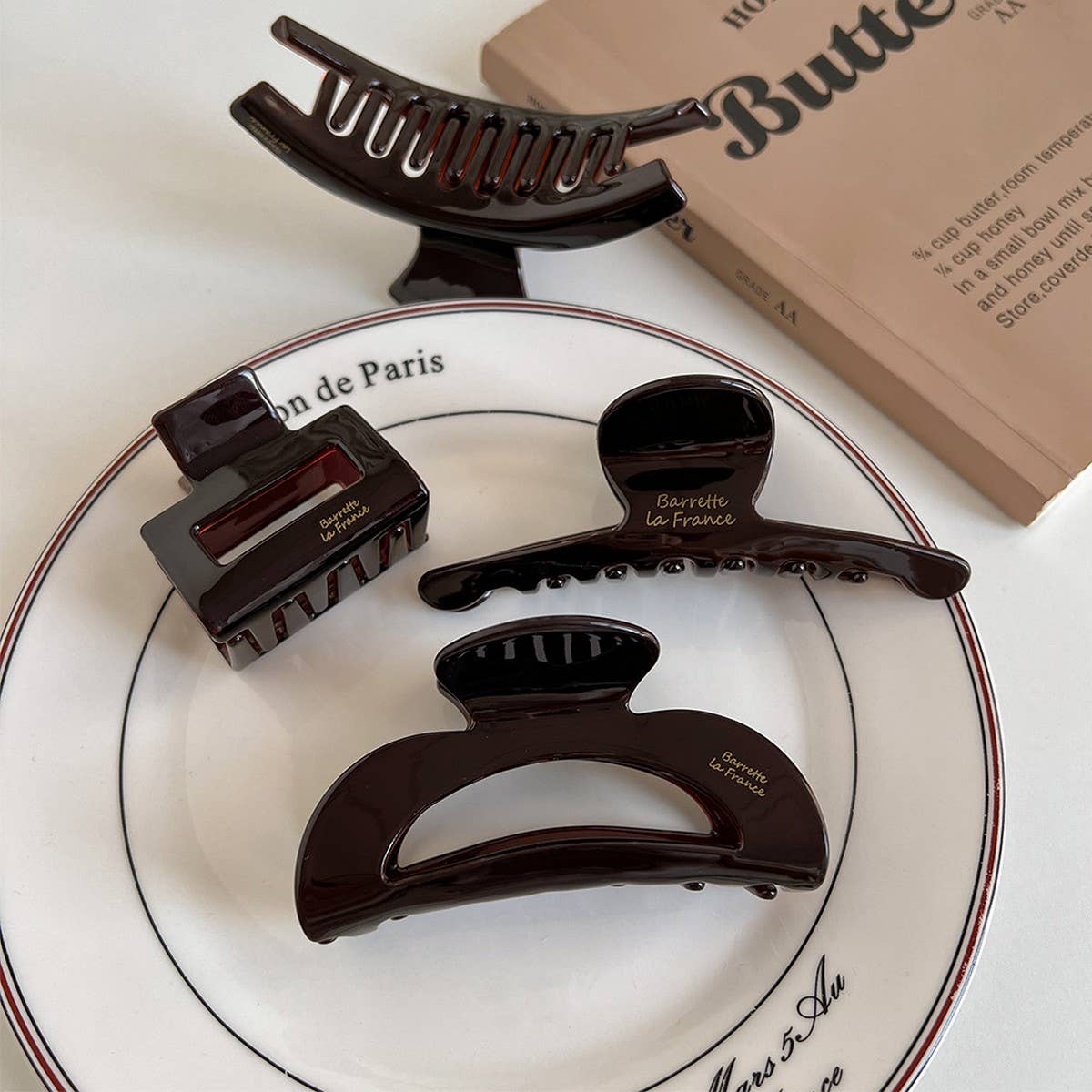 Maillard Brown Claw Clip ? Vintage Fall Hairpin