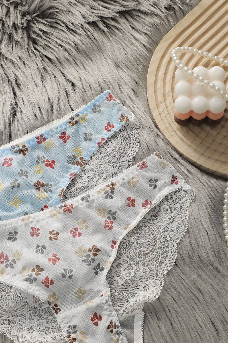 CWMU00306_LACE TRIANGLE SEAMLESS SEXY MID-RISE PANTIES