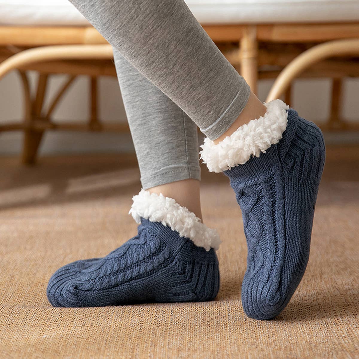WARM SLEEPING CARPET SOCKS PLUSH INDOOR SLIPPERS