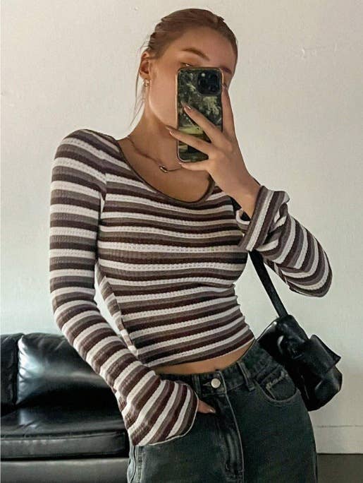 SLIP-ON ROUND NECK STRIPED LONG SLEEVE T-SHIRT