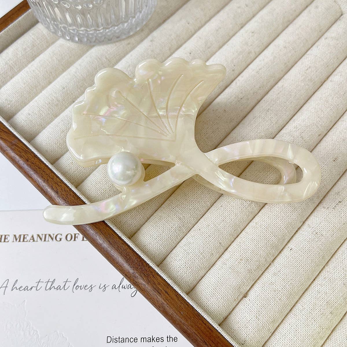 Ginkgo Leaf Pearl Hair Claw, Elegant French Clip_CWAHA1347