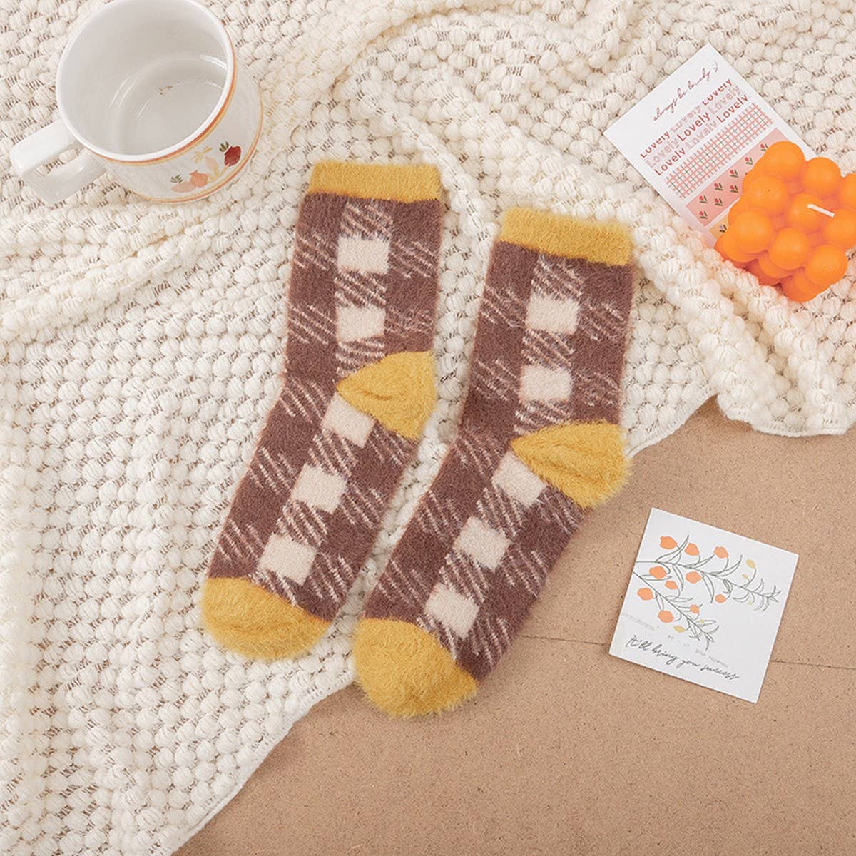 MID-TUBE WINTER WARM PLUSH SLEEPING SOCKS