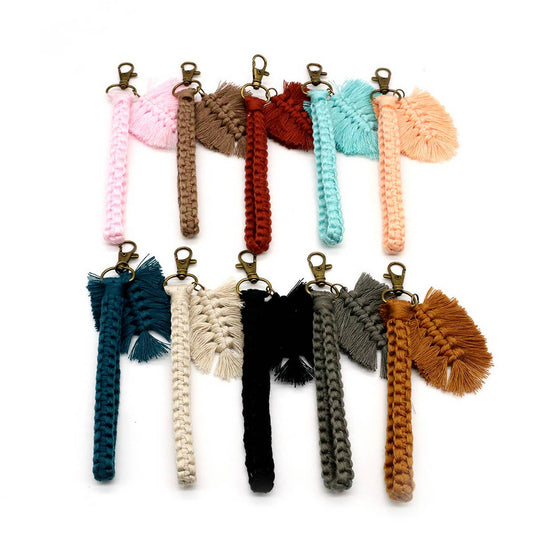 WOVEN HANDMADE PENDANT KEYCHAIN_CWMM1574