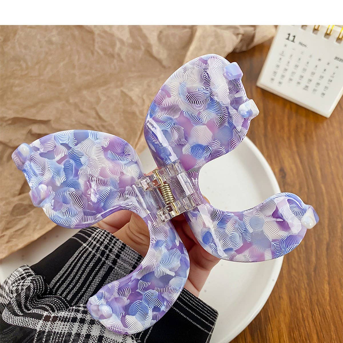 Elegant Acetate Hair Claw, Back Bun Shark Clip_CWAHA1594