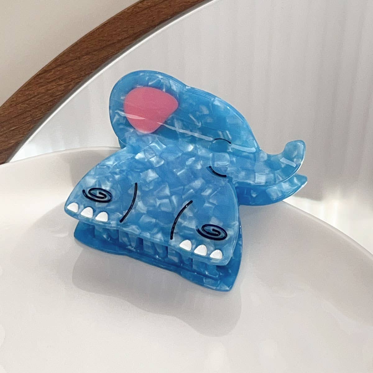 Funny cartoon abstract animal hairpin grabs