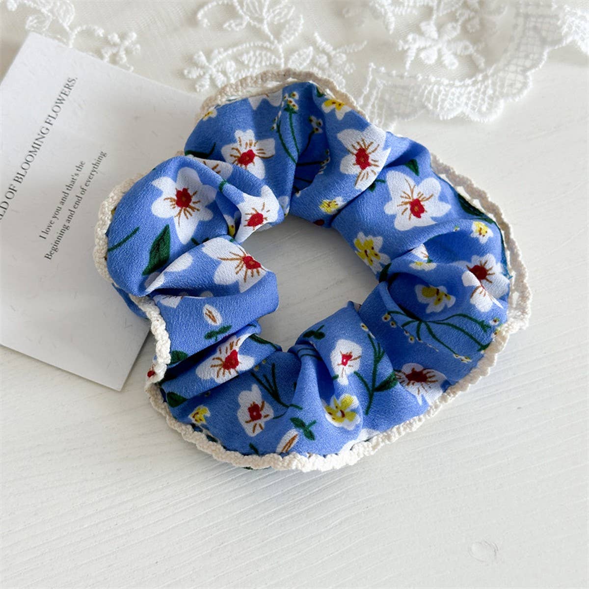 FLORAL LACE BORDER VERSATILE LARGE INTESTINE RING