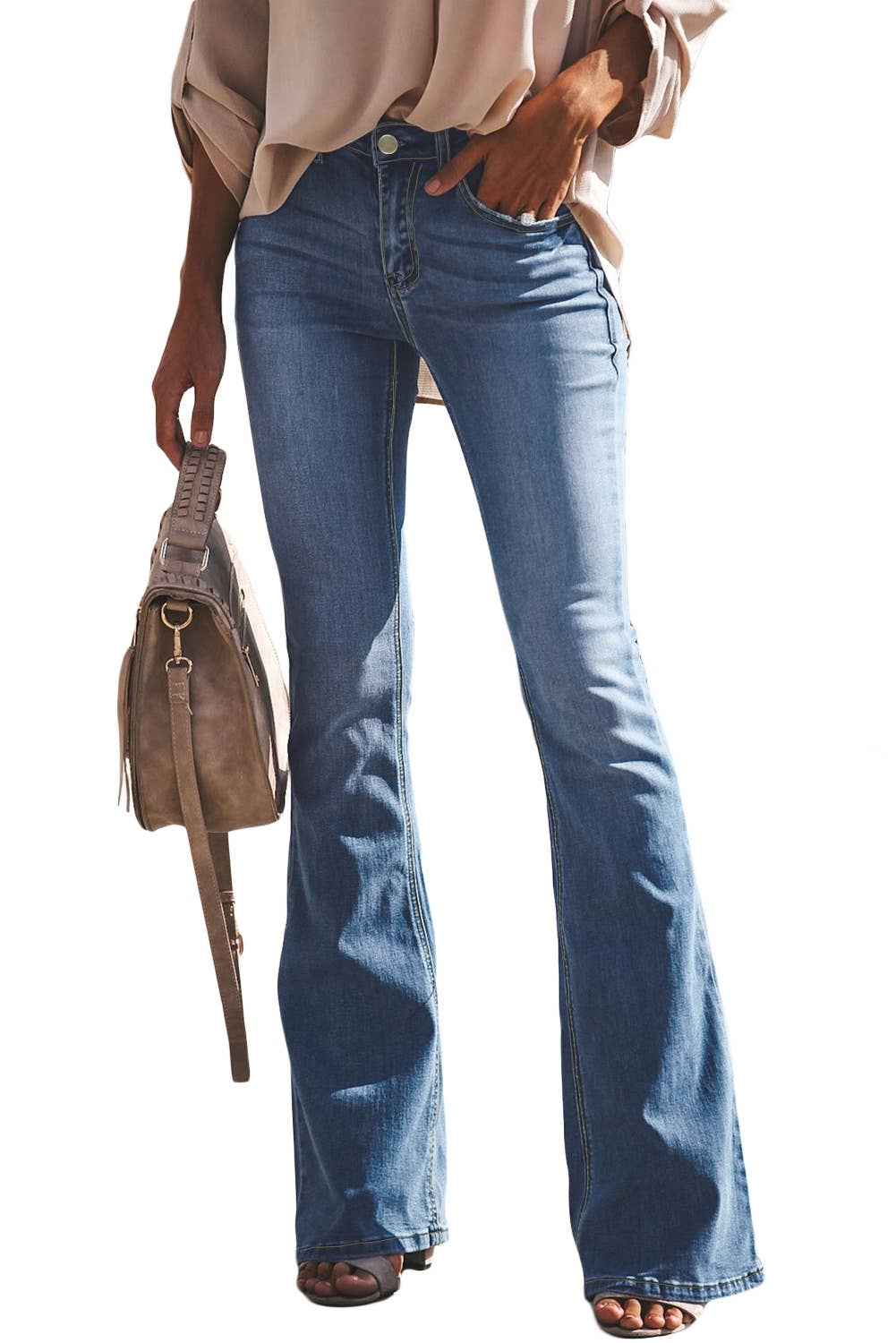 Fitted and waist-cinching long flared jeans